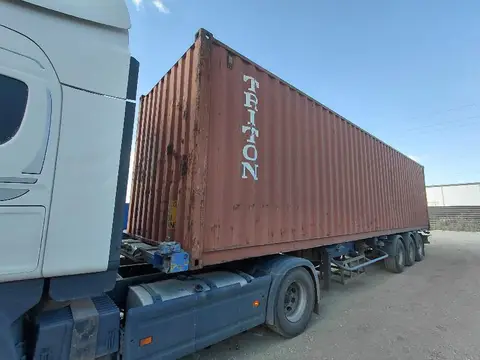 Контейнер 40 футов, TCNU9344065, красный