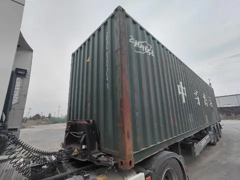 Контейнер 40 футов, ZGXU6207041, зелёный